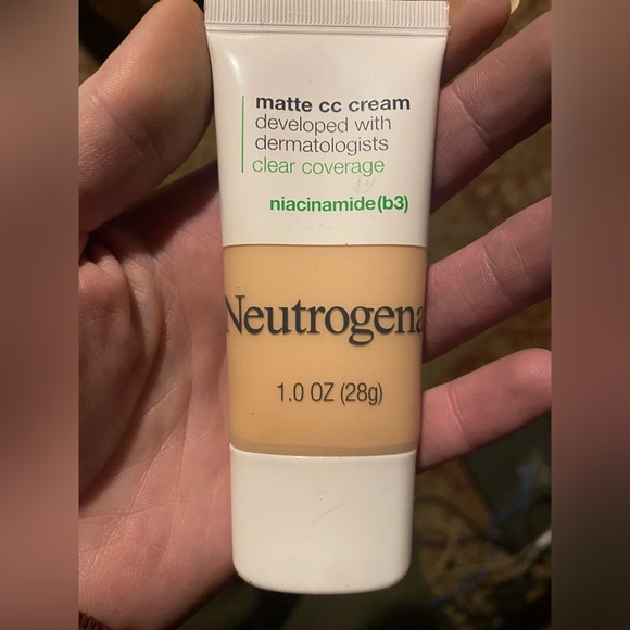 Neutrogena Other - Neutrogena Matte CC Cream - Shell 1.0